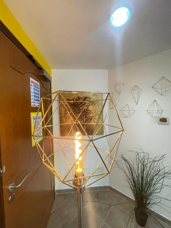 Albergue Travelers Backpackers Dubái Exterior foto